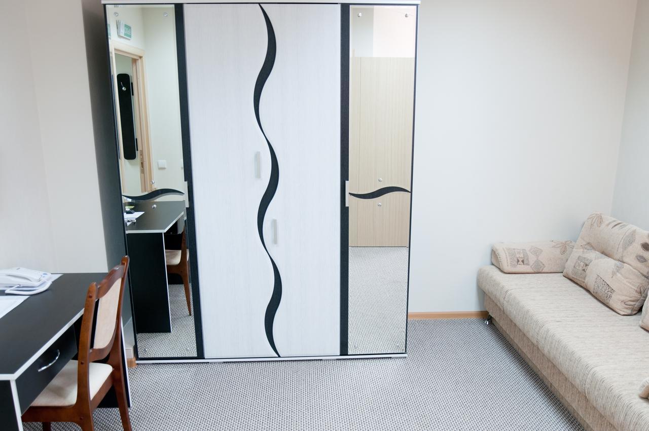 Avenue Hotel Zaslawye Room photo